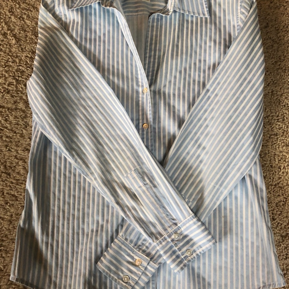 Banana Republic Blue and White Striped Button Down Shirt - Picture 5 of 6